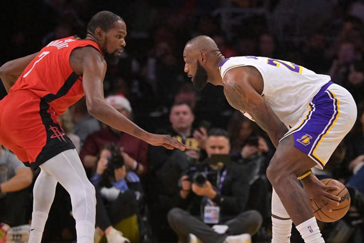 易倍体育官方入口-NBA最新排名！西部4队抢第2，快船冲前8，东部3队打响第2追击战