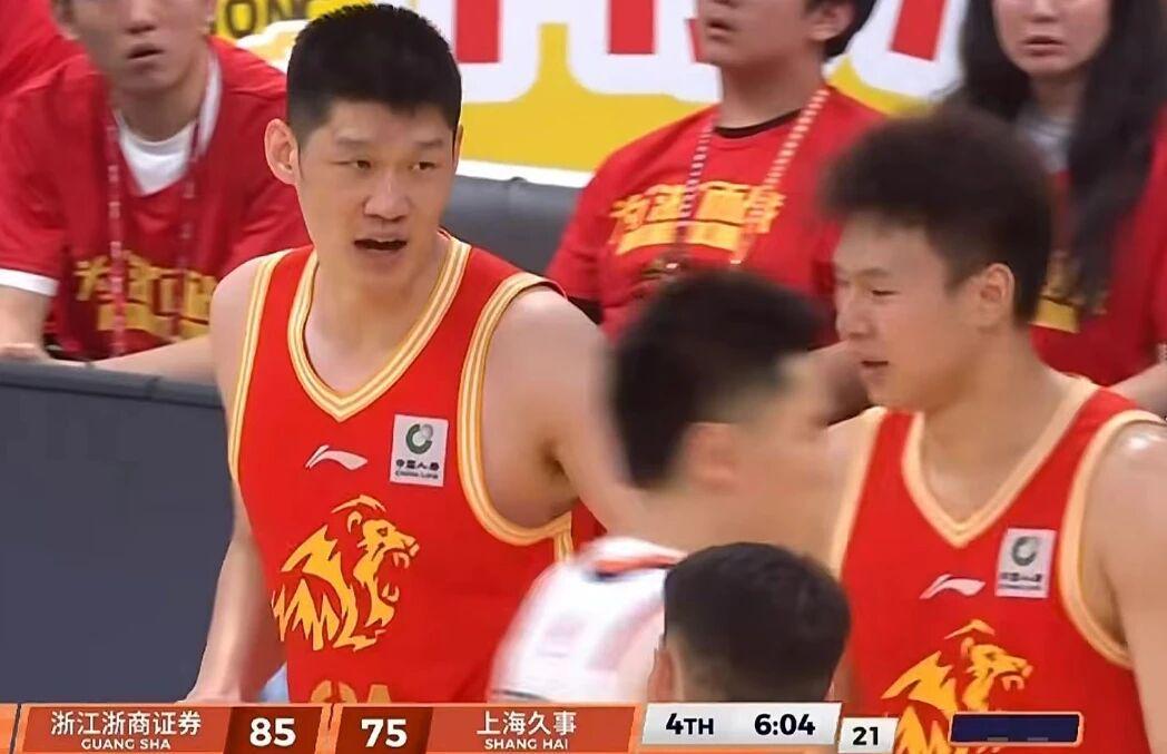 易倍体育app下载-1-3！广厦男篮力克上海，胡金秋30+5力压王哲林，张镇麟正负值-20